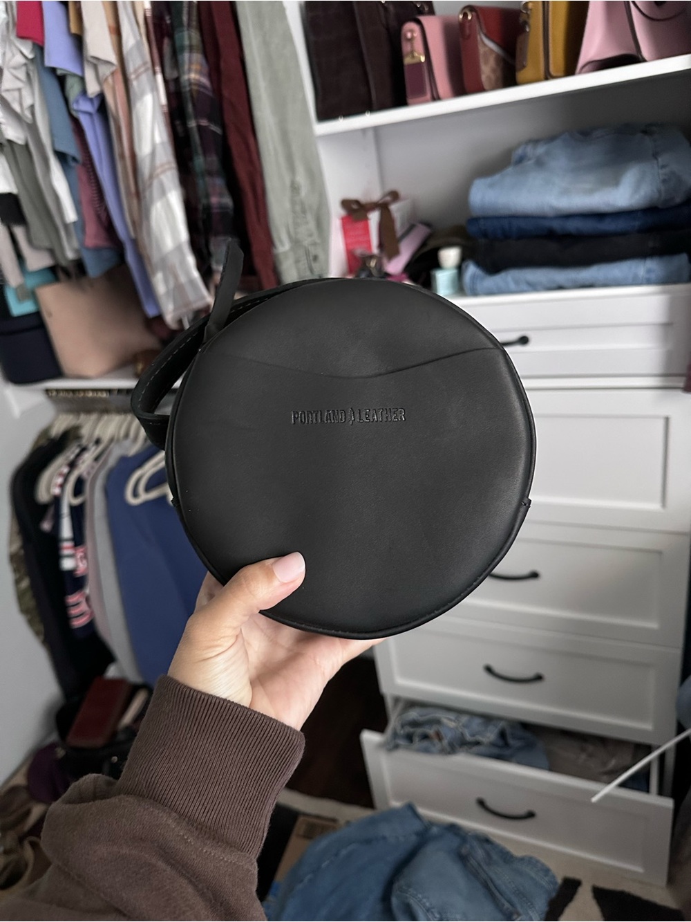 Portland Leather Smooth Black Small Circle Bag
